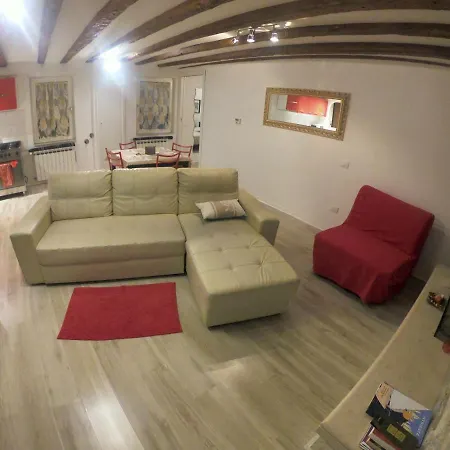 Casa Vacanze Rubino Trieste Exterior photo